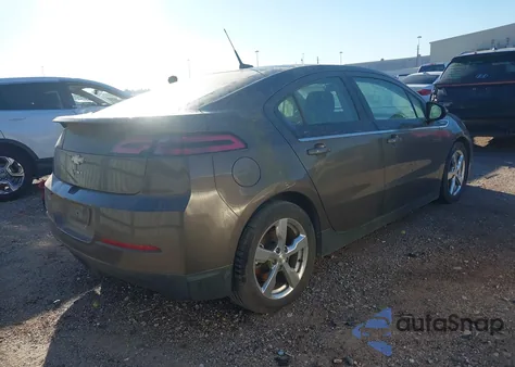 2014 Chevrolet Volt z USA, uszkodzony, nr VIN 1G1RD6E4XEU118530